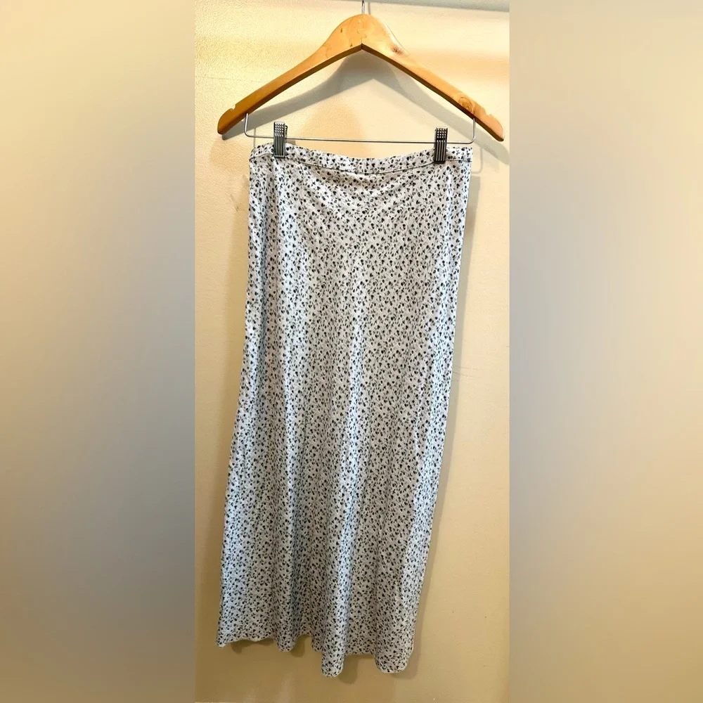Urban Outfitters Blue Floral Midi Skirt With Slit Size S - Picture 5 of 9